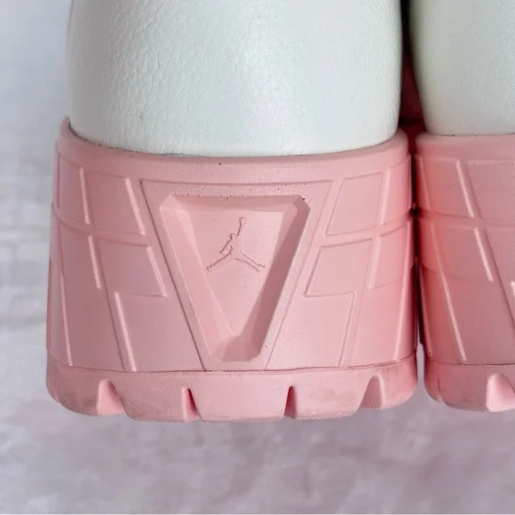 NIKE AIR JORDAN 1 Brooklyn White & Pink Sneaker Boot--NEW--12 - Picture 10 of 14